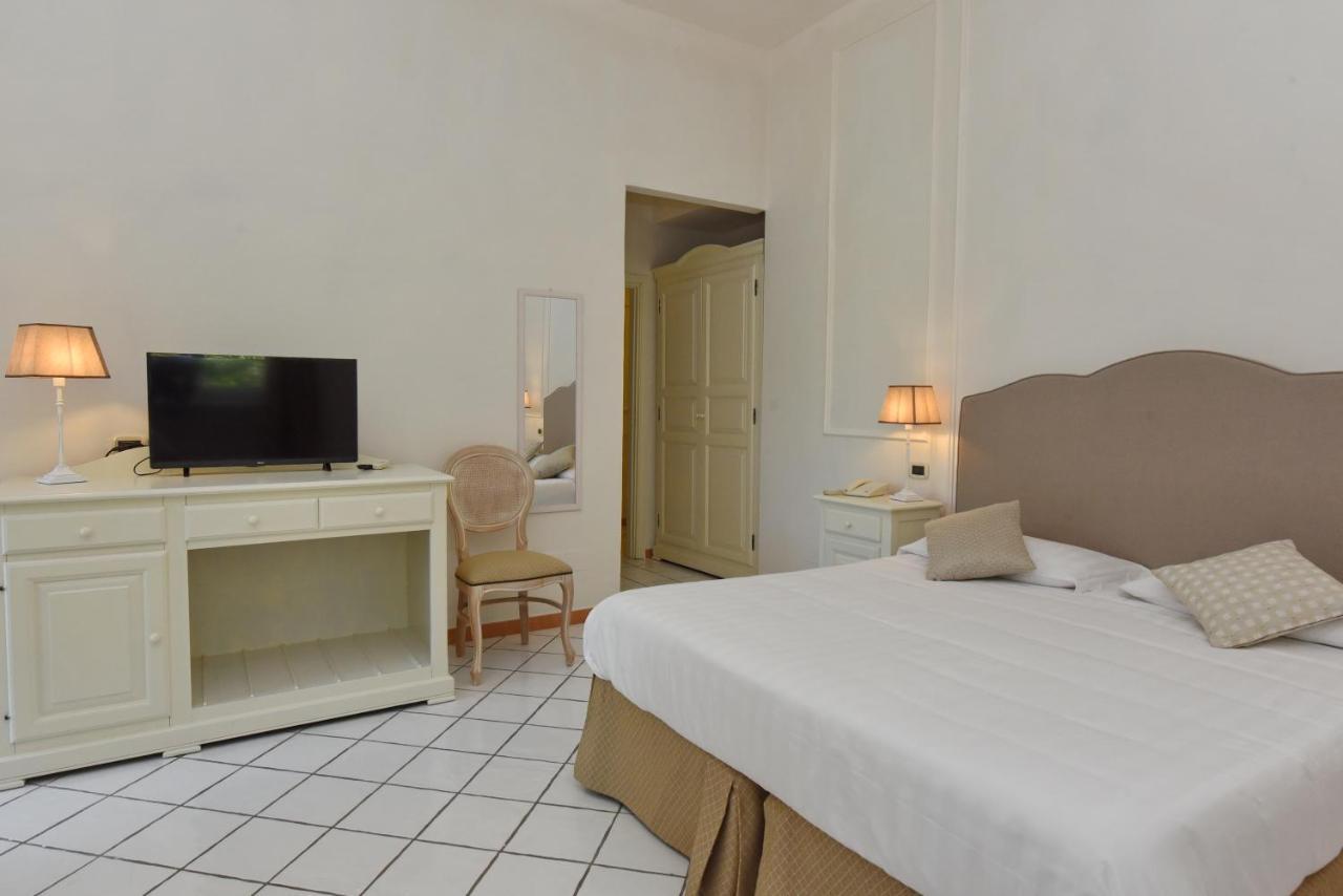 Garden Riviera 4*
