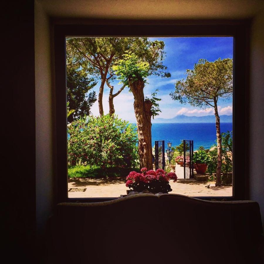 Garden Riviera Hotel 4*